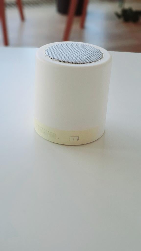 Bluetooth speaker en LED lamp, Ophalen of Verzenden, Bluetooth, Gebruikt