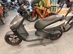 Peugeot kisbee. 50cc a klasse.   6500km, Vélos & Vélomoteurs, Scooters | SYM, Enlèvement, Comme neuf