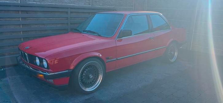 BMW e30 coupe 320i, Autos : Divers, Modes d'emploi & Notices d'utilisation, Enlèvement