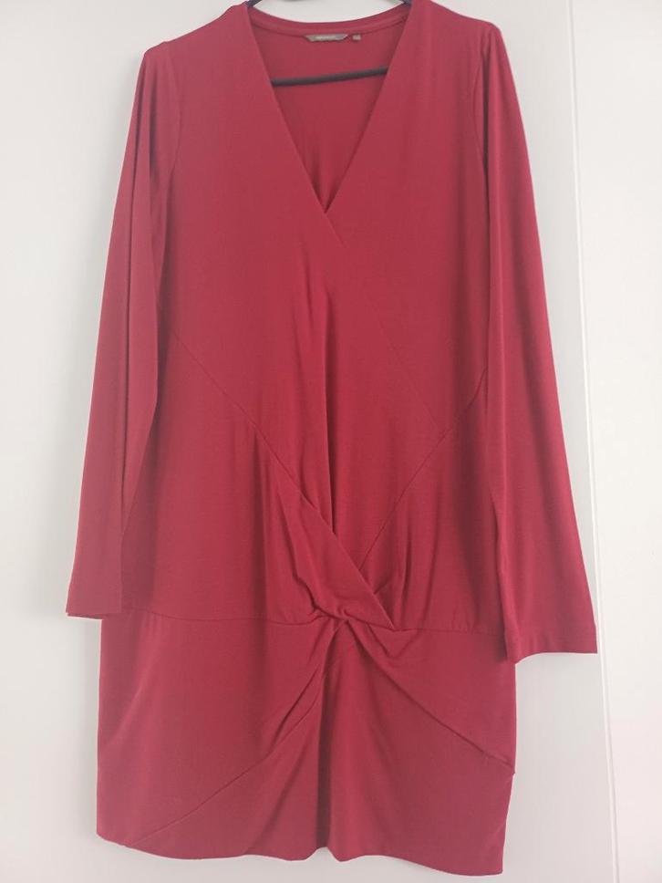 Sandwich - mooi jurkje (mt M), Kleding | Dames, Jurken, Gedragen, Maat 38/40 (M), Rood, Boven de knie, Ophalen of Verzenden