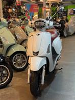 Kymco like 125 2022 4000km garantie 1 an, Vélos & Vélomoteurs, Scooters | Kymco, Enlèvement ou Envoi, Comme neuf, Like
