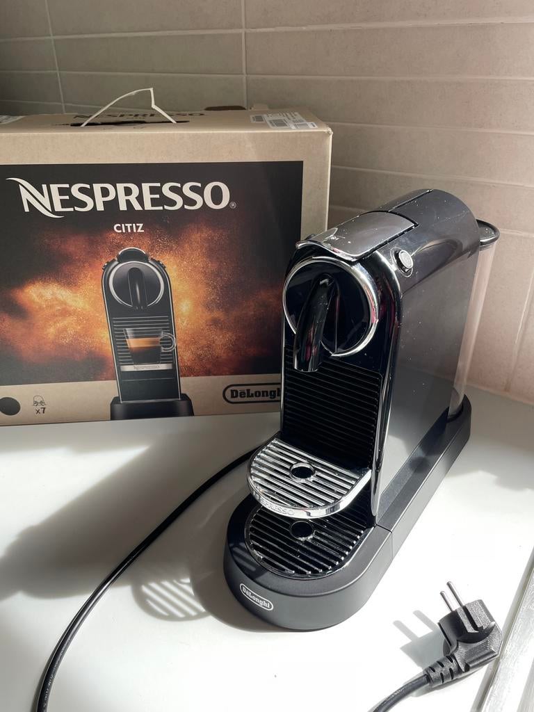 Machine à café De Longhi Nespresso Citiz, Electroménager, Cafetières, Enlèvement, Utilisé