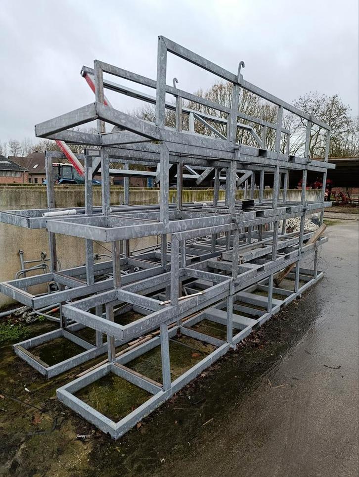 Boîtes superposées, étagères, rangements, boîtes de 5 m de l, Bricolage & Construction, Casiers & Boîtes, 100 cm ou plus, Enlèvement