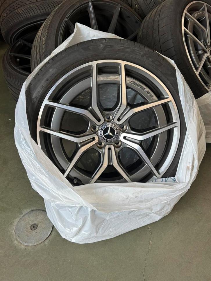 Te koop: originele Mercedes AMG velgen 19 inch met banden, Autos : Pièces & Accessoires, Pneus & Jantes, Pneu(s), 19 pouces, Enlèvement