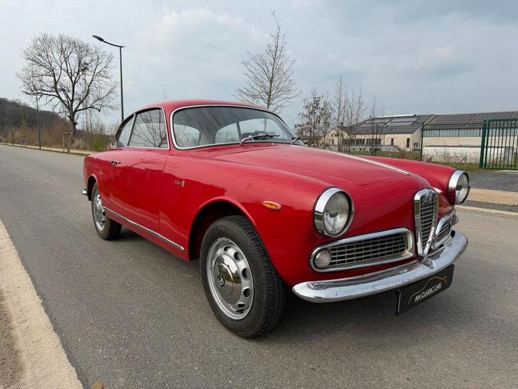 Alfa Romeo Giulietta Sprint 1600 / 1962, Autos, Alfa Romeo, Entreprise, Giulietta, Air conditionné, Radio, Essence, Coupé, 2 portes