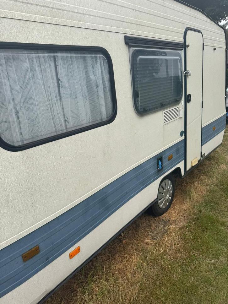 Caravan adria 440 slt, Caravanes & Camping, Caravanes, Particulier, Adria, Réfrigérateur, Enlèvement