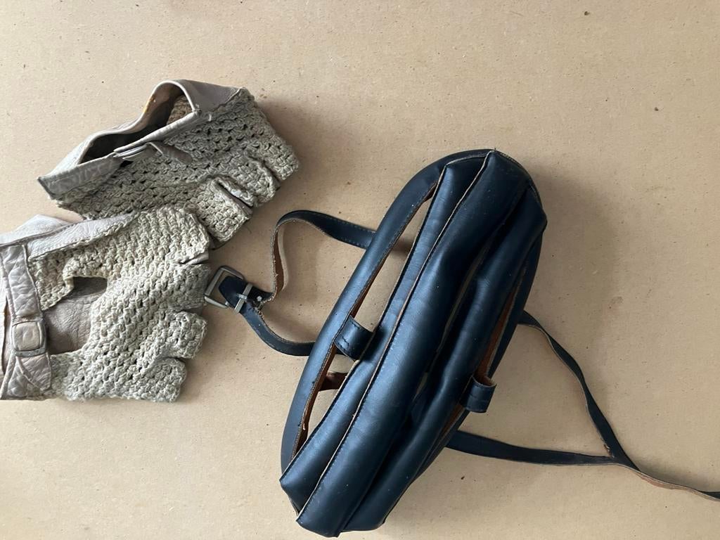 Vintage racehelm worstenhelm met geborduurde handschoentjes, Ophalen of Verzenden