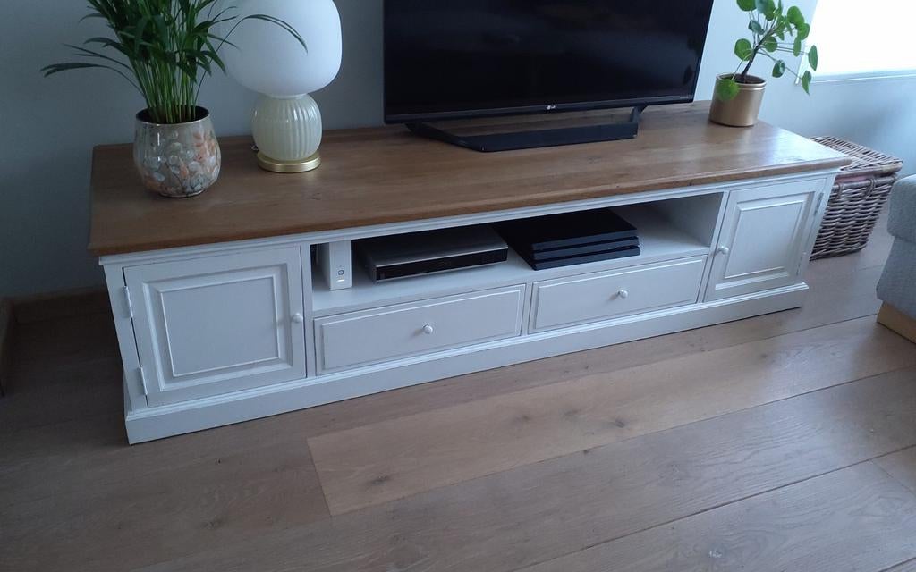 TV meubel, landelijk, massief, model Carlow Overstock, Huis en Inrichting, Ophalen