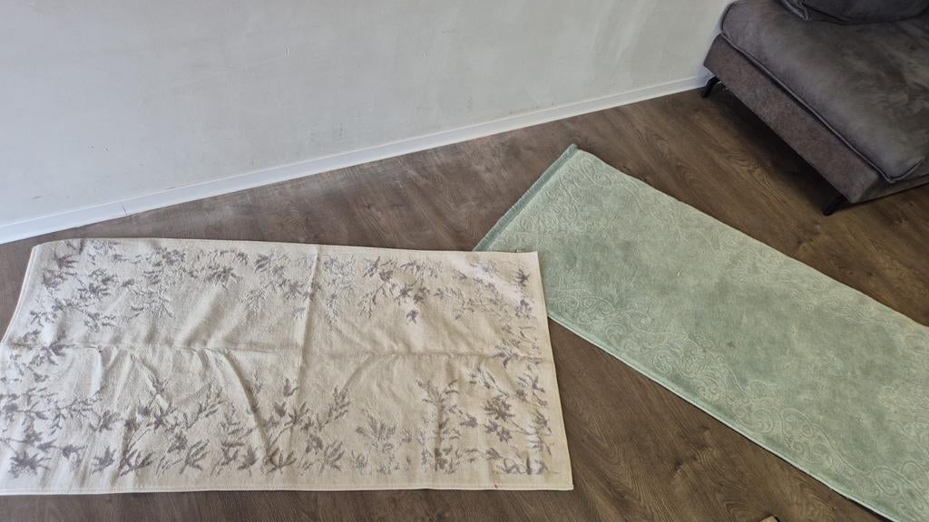 Gratis tapijt en salontafel, Ophalen