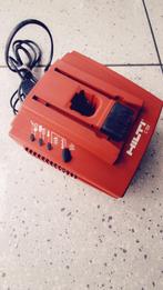 CHARGEUR POUR VISSEUSE HILTI  C 7/24, Enlèvement, Utilisé