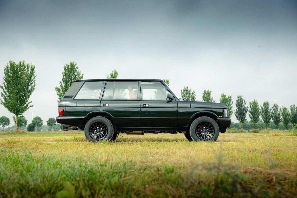 Land Rover Range Rover Classic LS3 Restomod, Auto's, Automaat, SUV of Terreinwagen, Range Rover, Groen