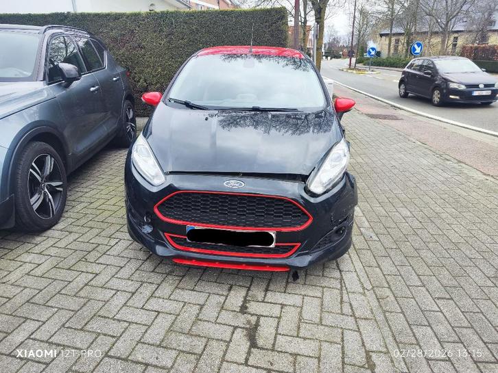 Ford Fiesta black edition schade wagen, Auto's, Ford, Particulier, Fiësta, Benzine, Euro 6, 3 deurs, Handgeschakeld, Voorwielaandrijving