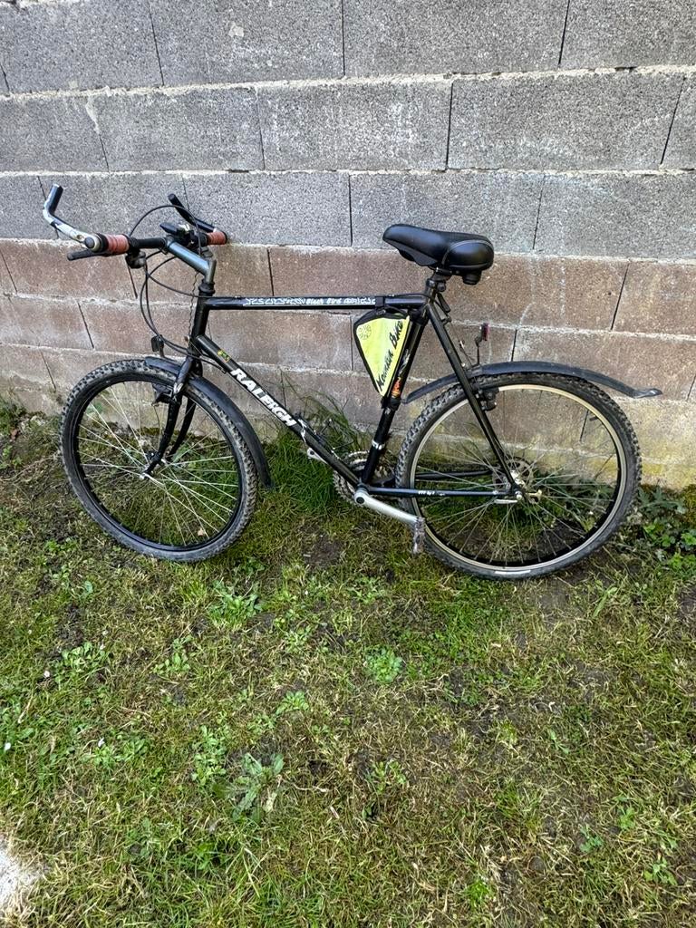 RALEIGH BLACK BIRD 26 inch mountainbike 21 versnellingen., Fietsen en Brommers, Heren, 49 tot 53 cm, Zo goed als nieuw, Ophalen