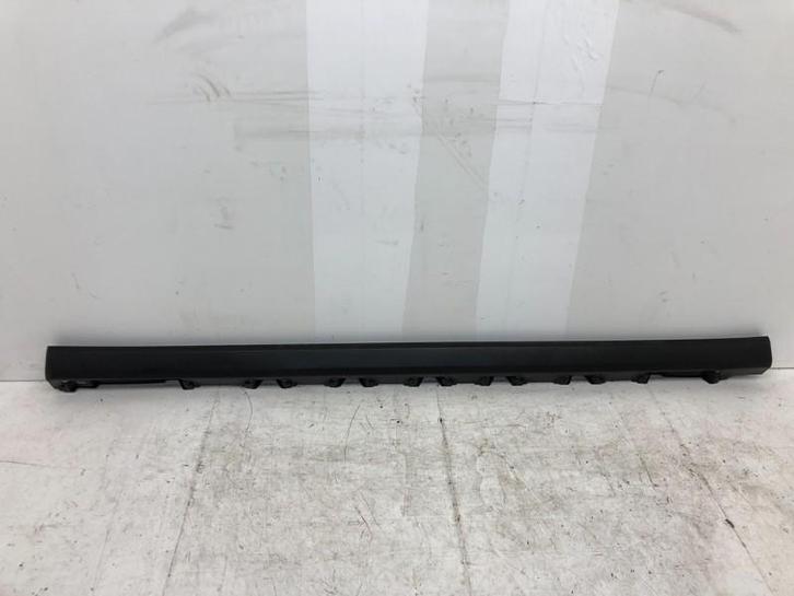 SIDESKIRT RECHTS Suzuki Ignis (MF) (01-2016/-), Auto-onderdelen, Carrosserie, Suzuki, Rechts, Gebruikt