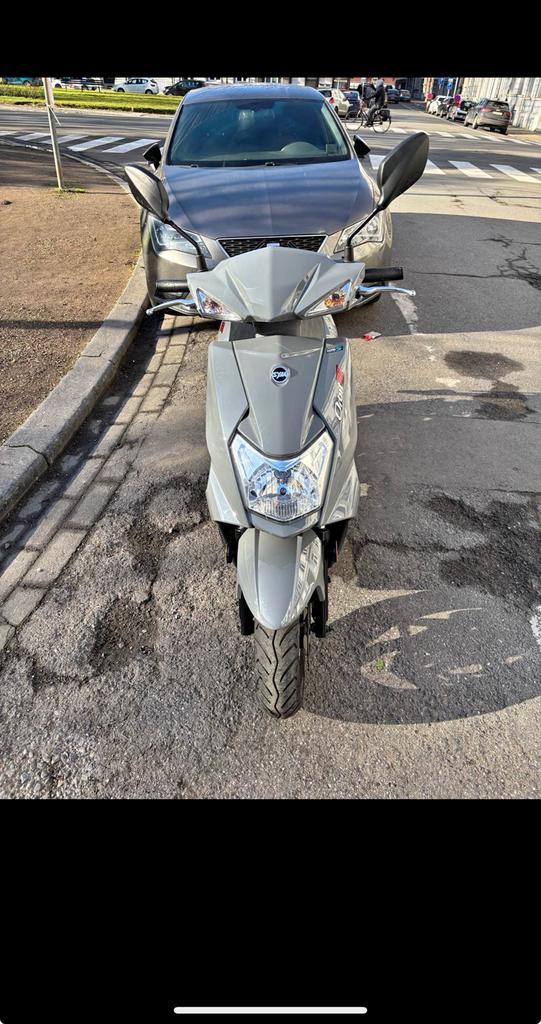 Brommer a klasse, Fietsen en Brommers, Scooters | SYM, Ophalen