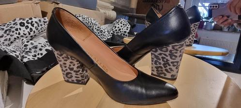 Chaussures, escarpins Pedro Miralles 37, Vêtements | Femmes, Chaussures, Comme neuf, Escarpins, Noir, Envoi