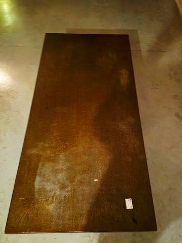 Massief hout eettafel beschikbaar voor biedingen