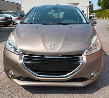 Peugeot 208. 1.2 Benzine euro 6b. Km. 91.584 beschikbaar voor biedingen