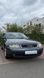AUDI A3 1.8 !met keuring!, Auto's, Audi, Zwart, 4 cilinders, Blauw, 5 deurs