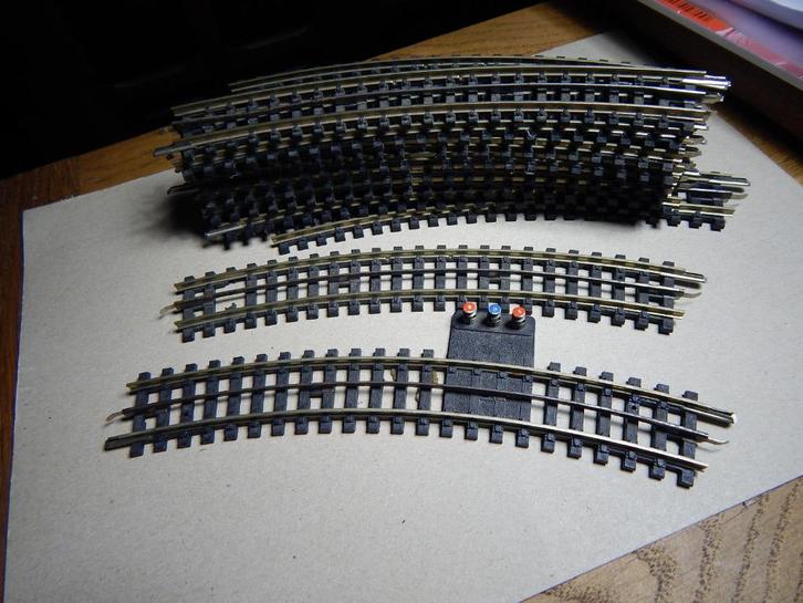 Trix Express Rails 4312 lot van 15 stuk en extra aansluitrai, Hobby en Vrije tijd, Modeltreinen | H0, Gebruikt, Rails, Gelijkstroom
