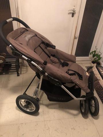 Kinderwagen beschikbaar voor biedingen