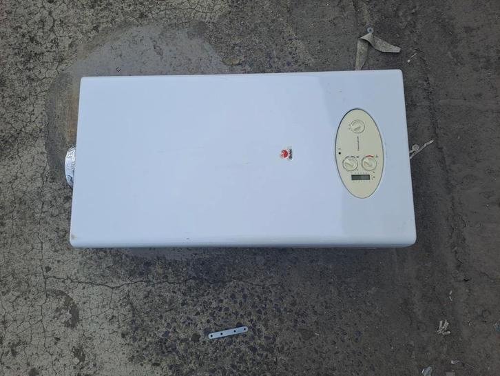 Verwarming ketel, Doe-het-zelf en Bouw, Verwarming en Radiatoren, Gebruikt, Ophalen