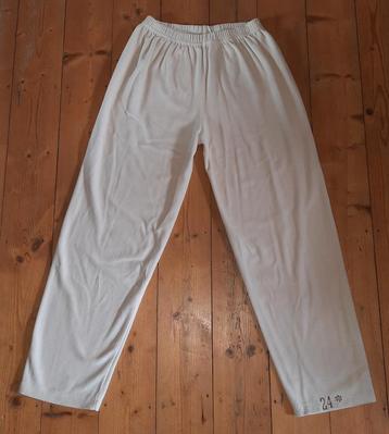 Jogging/pyjama broek "S"  beschikbaar voor biedingen