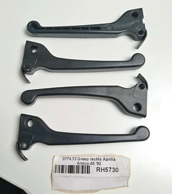 Aprilia AMICO 50 cc - Levier de freinage DROIT, Vélos & Vélomoteurs, Pièces de cyclomoteur | Scooters, Neuf, Aprilia, Enlèvement ou Envoi