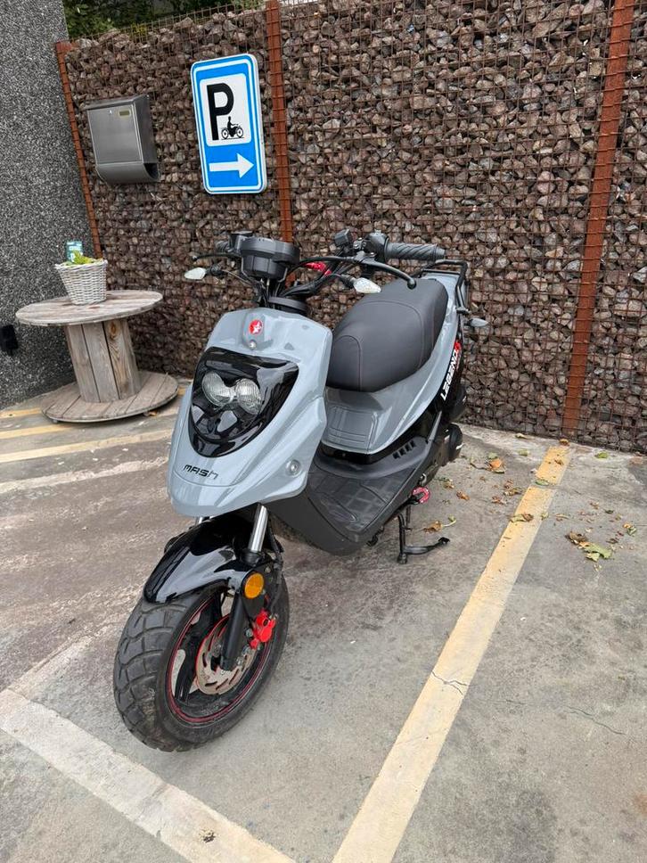 Brommer 50cc 4t (1600km), Fietsen en Brommers, Snorfietsen en Snorscooters, Zo goed als nieuw, Benzine, Ophalen