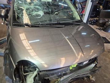 Motorkap van een Fiat 500 (695) beschikbaar voor biedingen