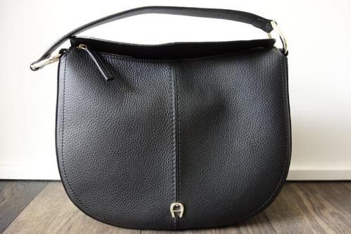 Sac "Savanna" cuir noir "AIGNER" Envoi compris, Handtassen en Accessoires, Tassen | Damestassen, Zo goed als nieuw, Zwart, Verzenden
