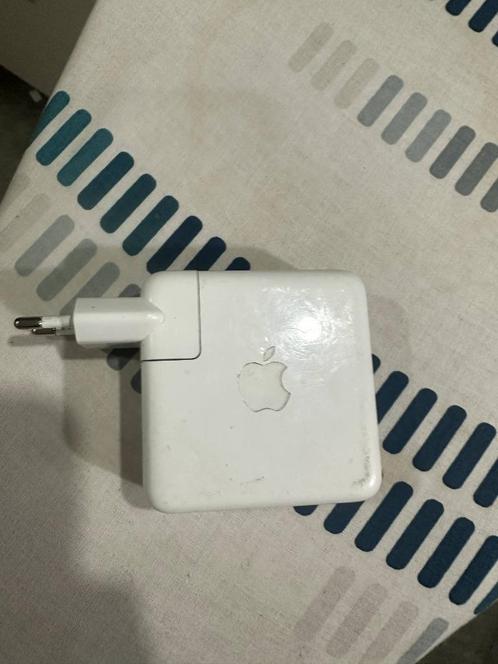 Macbook pro 13 touchbar, Computers en Software, Apple Macbooks, Gebruikt, MacBook, 13 inch, 4 Ghz of meer, 256 GB, 8 GB, Qwerty