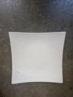 Nieuwe onderborden in hotel porselein, Enlèvement