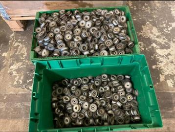Partij rolletjes wieltjes met kogellagers beschikbaar voor biedingen