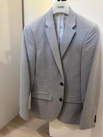 Jules Men’s Suit – Jacket T46 / Pants T40 – Light Grey – As  beschikbaar voor biedingen