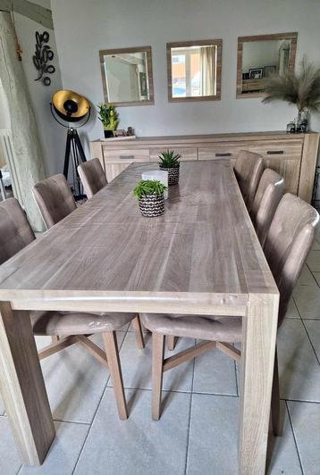 tafel eetplaats (ZONDER stoelen) beschikbaar voor biedingen