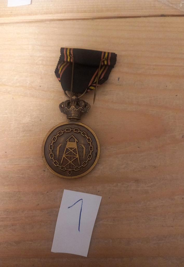 médailles spéciales (liste NR1), Collections, Objets militaires | Général, Enlèvement ou Envoi