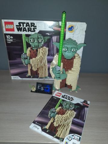Lego yoda 75255 beschikbaar voor biedingen