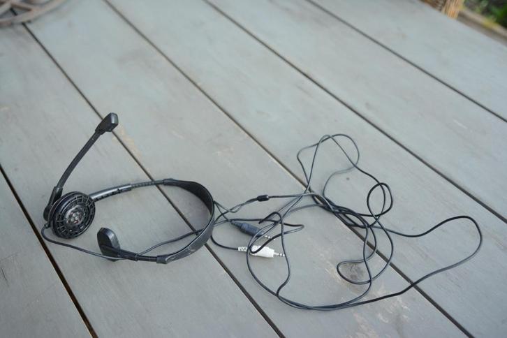 Philips SBC HC 8302 FM-stereo-oordopjes en microfoon basis, Audio, Tv en Foto, Hoofdtelefoons, Gebruikt, Op oor (supra aural)