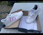 Adidas - point 40- neuves A retirer sur 1360 Perwez, Ophalen, Zo goed als nieuw, ADIDAS