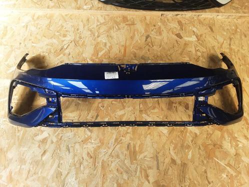 BUMPER VOOR Volkswagen Golf VIII (CD1) (5H0807221E), Auto-onderdelen, Carrosserie, Bumper, Volkswagen, Voor, Gebruikt