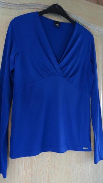 TOP ESPRIT LANGE MOUW beschikbaar voor biedingen