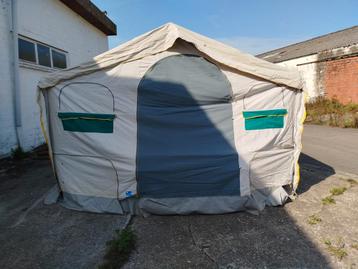 Opvouwbare tent  beschikbaar voor biedingen