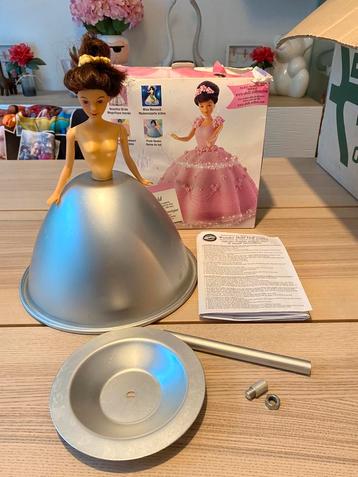 Moule gateau Barbie beschikbaar voor biedingen
