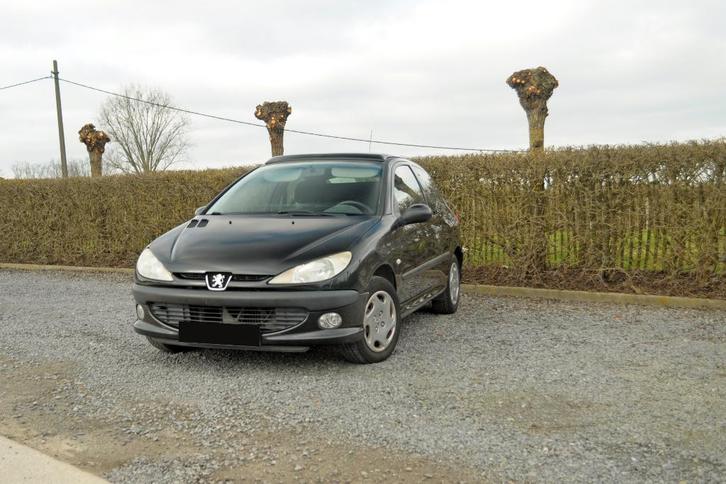 Peugeot 206 benzine 114.900km opendak gekeurd carpass, Auto's, Peugeot, Bedrijf, ABS, Airbags, Centrale vergrendeling, Elektrische buitenspiegels