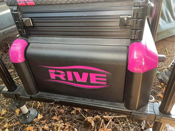 Rive station Rs1 + walwielsets, Watersport en Boten, Hengelsport | Witvissen, Gebruikt, Complete set, Ophalen