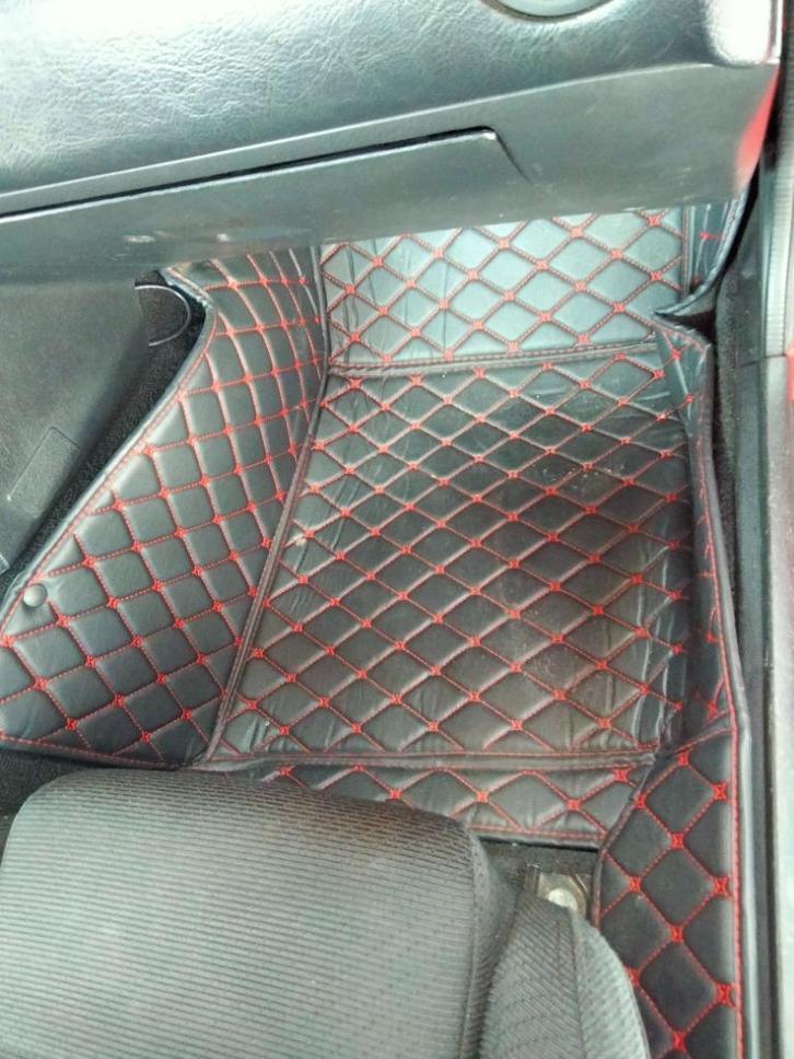 Mazda 1990 MX5 vloermatten met 3 vloermatten, Auto diversen, Automatten, Gebruikt, Ophalen of Verzenden