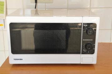 Micro-ondes Toshiba – Simple et Fiable beschikbaar voor biedingen