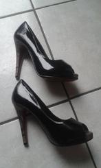chaussures vernies noir pointure 38, Gedragen, Ophalen of Verzenden, Schoenen met hoge hakken, Zwart