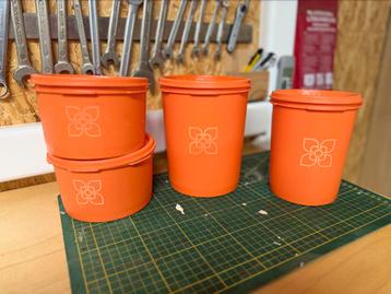 Vintage tupperware bewaarpotten beschikbaar voor biedingen